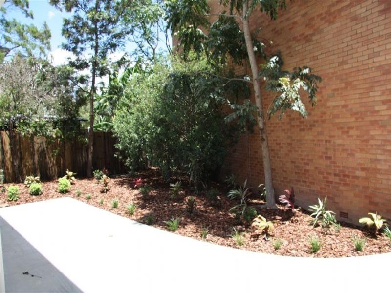 3 and4/3 Gamelin Crescent, Stafford QLD 4053