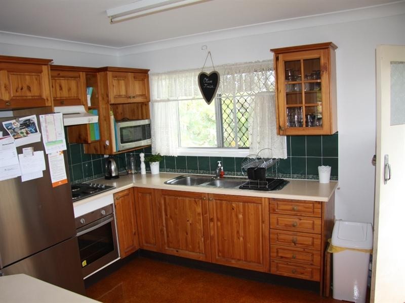 18 Irruka Crescent, Ferny Hills QLD 4055