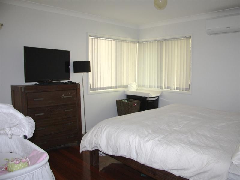 18 Irruka Crescent, Ferny Hills QLD 4055