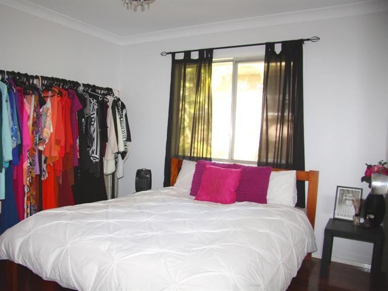 18 Irruka Crescent, Ferny Hills QLD 4055