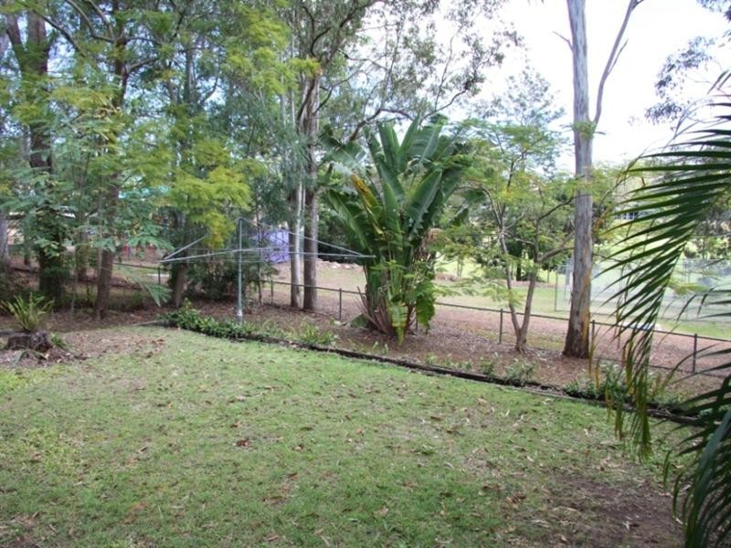 18 Irruka Crescent, Ferny Hills QLD 4055