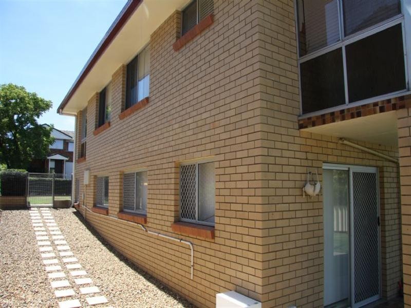 10 Rossolete Street, Everton Park QLD 4053