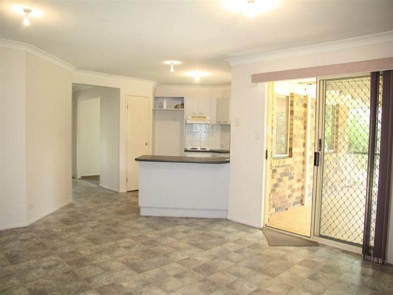 66 Hillenvale Avenue, Arana Hills QLD 4054