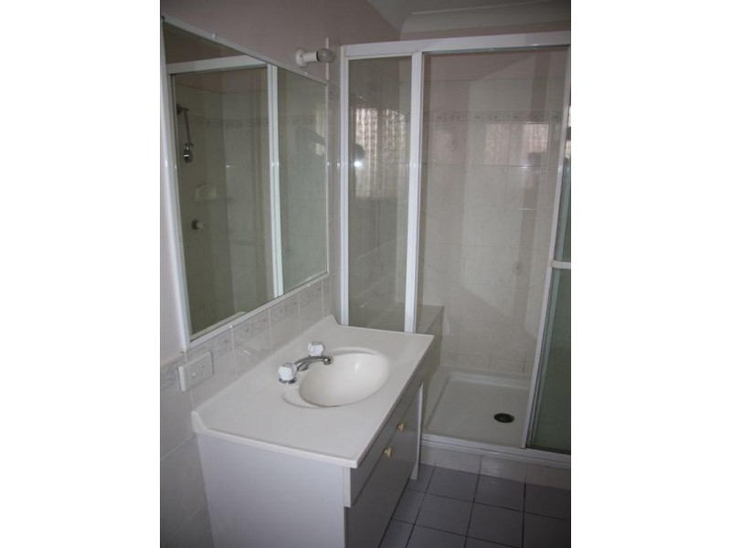 66 Hillenvale Avenue, Arana Hills QLD 4054