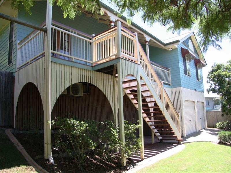 4 Larwood Place, Ferny Hills QLD 4055