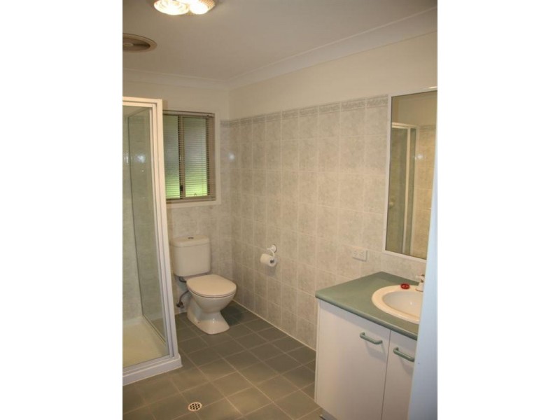 4 Larwood Place, Ferny Hills QLD 4055