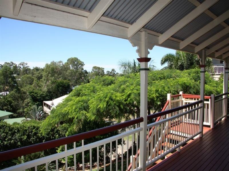 4 Larwood Place, Ferny Hills QLD 4055