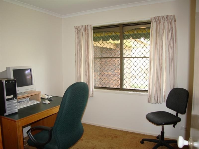 20 Gerry Street, Stafford Heights QLD 4053