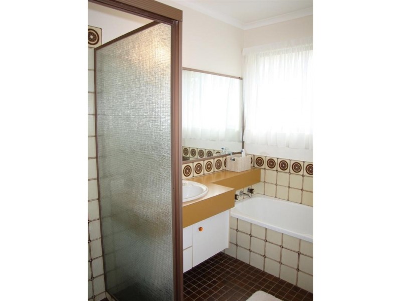 20 Gerry Street, Stafford Heights QLD 4053