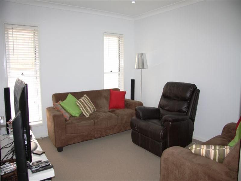 7 Hughes Street, Mcdowall QLD 4053