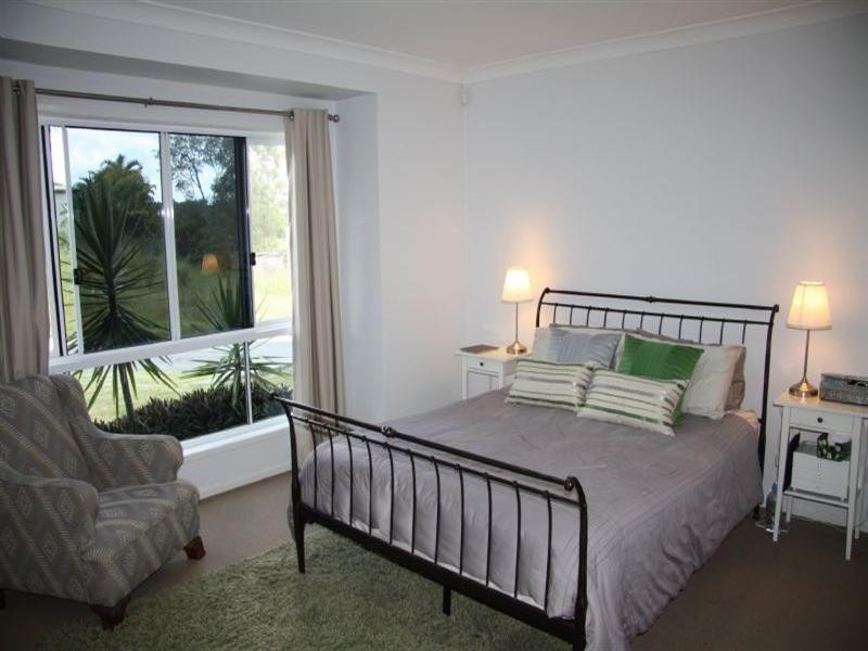 7 Hughes Street, Mcdowall QLD 4053