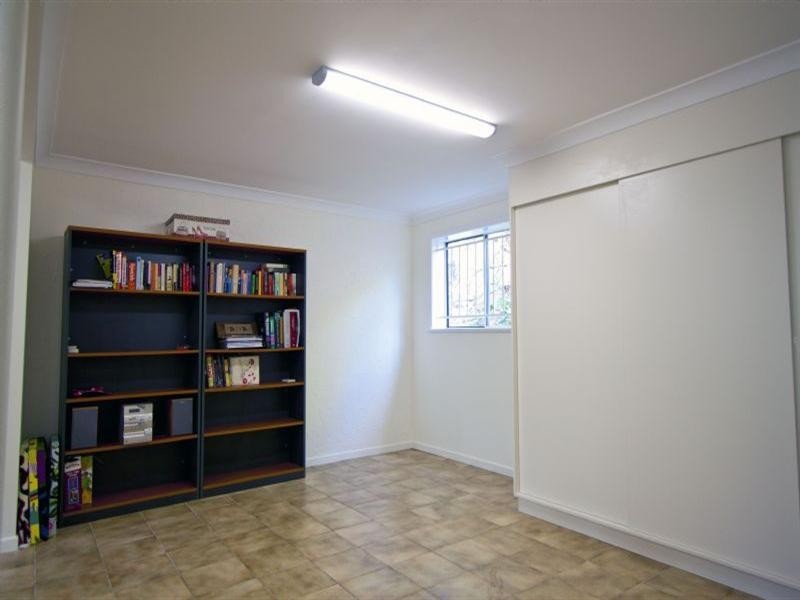 25 Stromlo Street, Everton Park QLD 4053