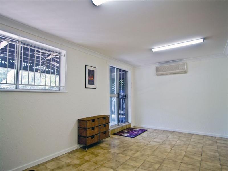 25 Stromlo Street, Everton Park QLD 4053