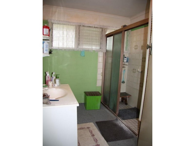 14 Normanton Street, Stafford Heights QLD 4053