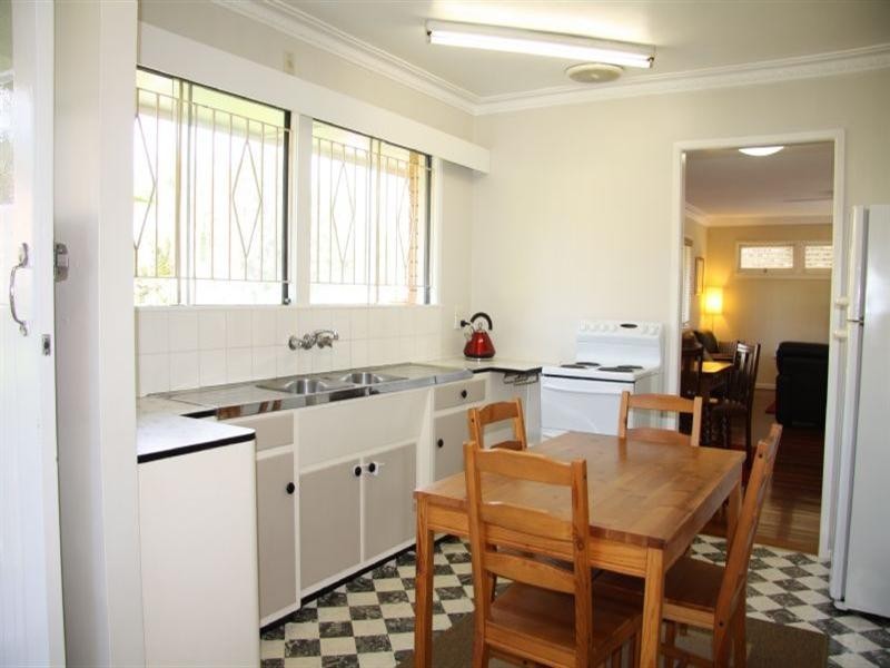 1 Gable Street, Stafford Heights QLD 4053