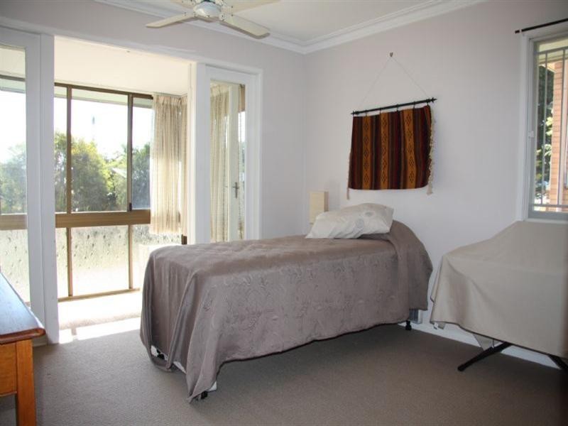 1 Gable Street, Stafford Heights QLD 4053