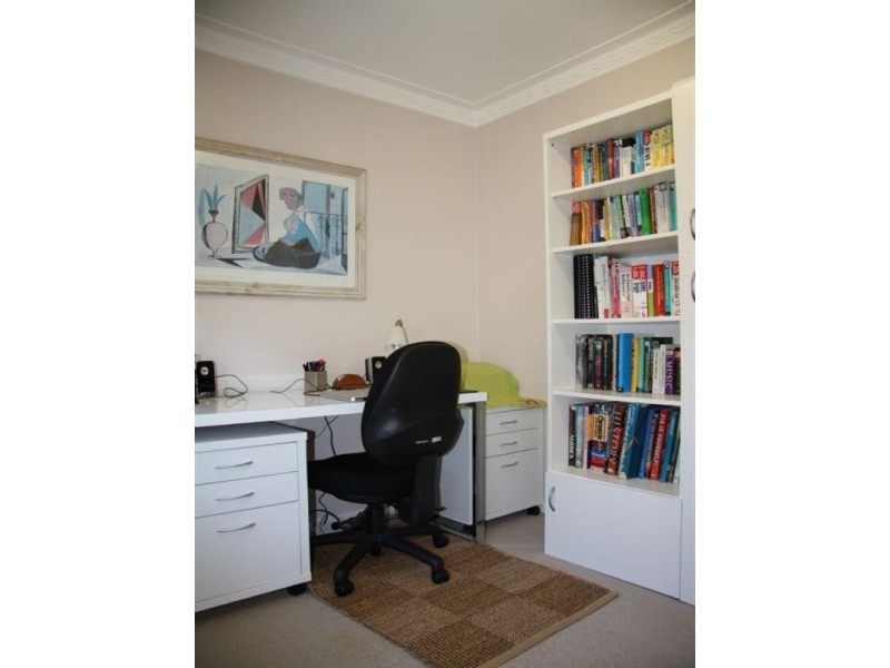 1 Gable Street, Stafford Heights QLD 4053