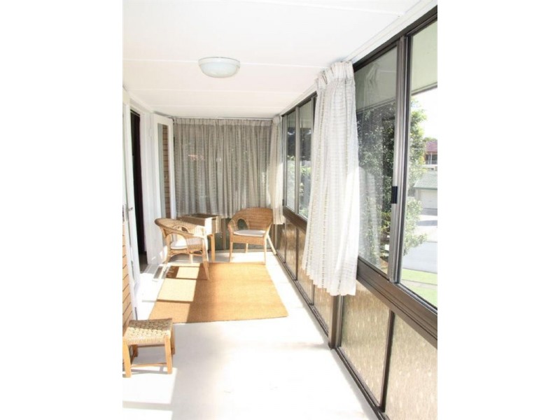 1 Gable Street, Stafford Heights QLD 4053