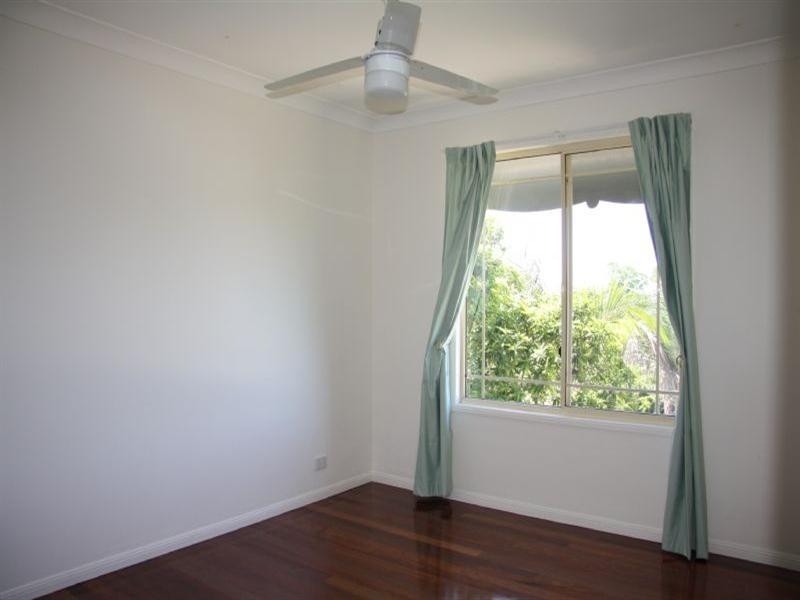 4 Larwood Place, Ferny Hills QLD 4055