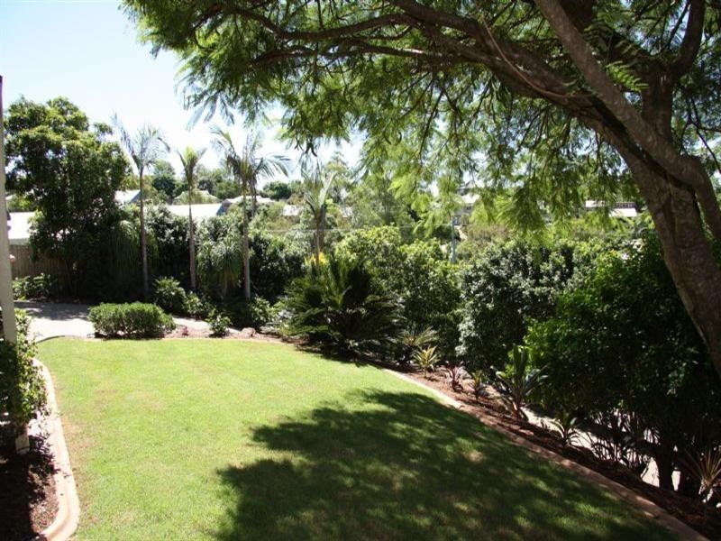 4 Larwood Place, Ferny Hills QLD 4055