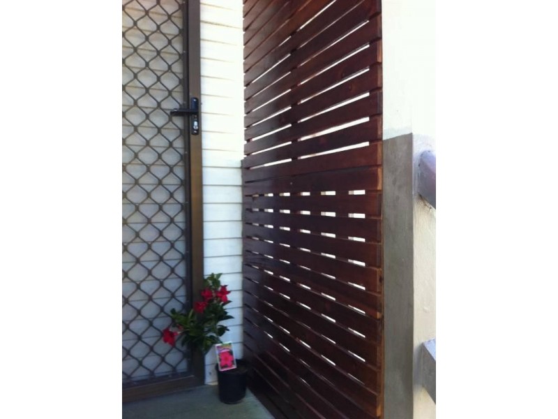 2/11 Bringelly Street, Arana Hills QLD 4054