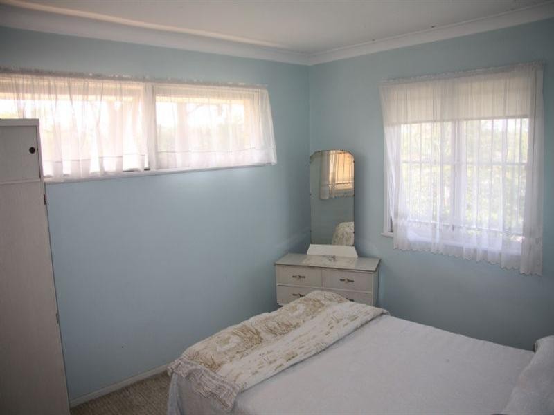 6 Fontaine Street, Stafford Heights QLD 4053