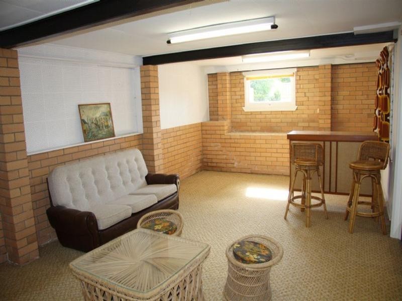 6 Fontaine Street, Stafford Heights QLD 4053