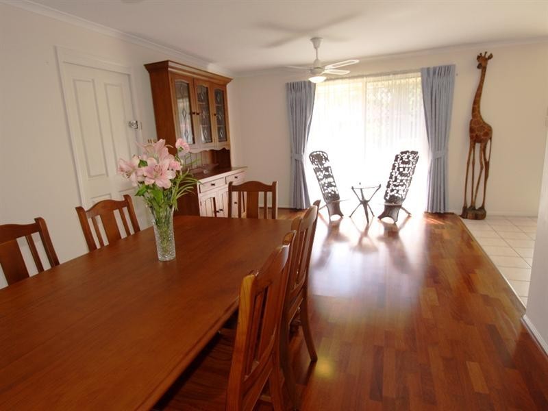 33 Kirralee Crescent, Upper Kedron QLD 4055