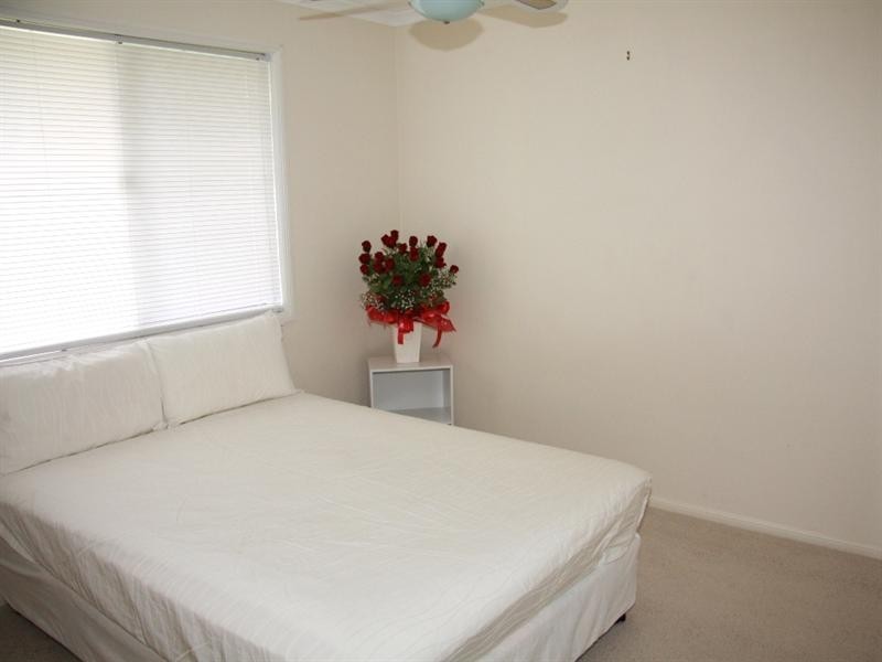 33 Kirralee Crescent, Upper Kedron QLD 4055