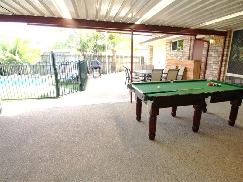 33 Kirralee Crescent, Upper Kedron QLD 4055