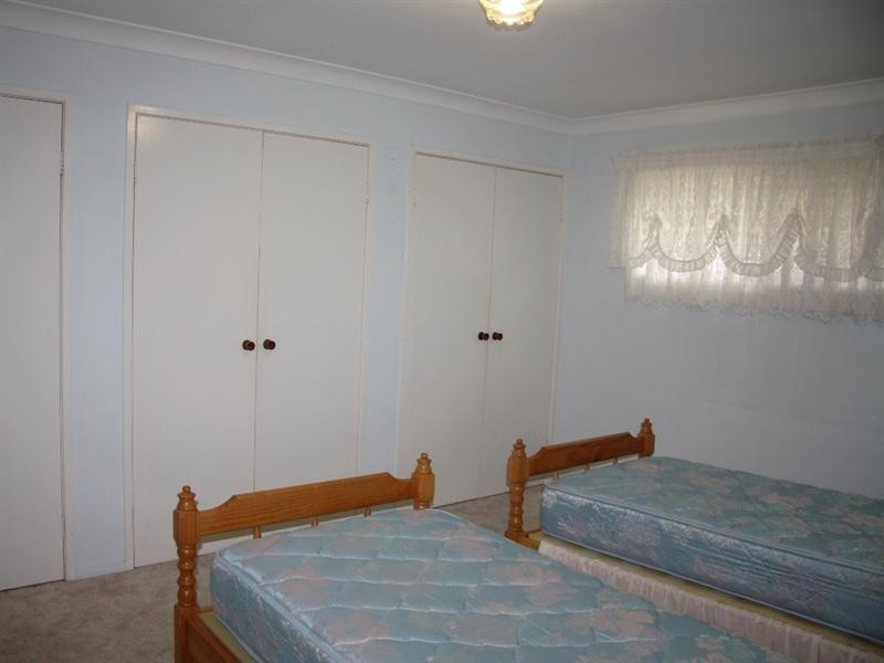 28 Lanchester Street, Stafford Heights QLD 4053