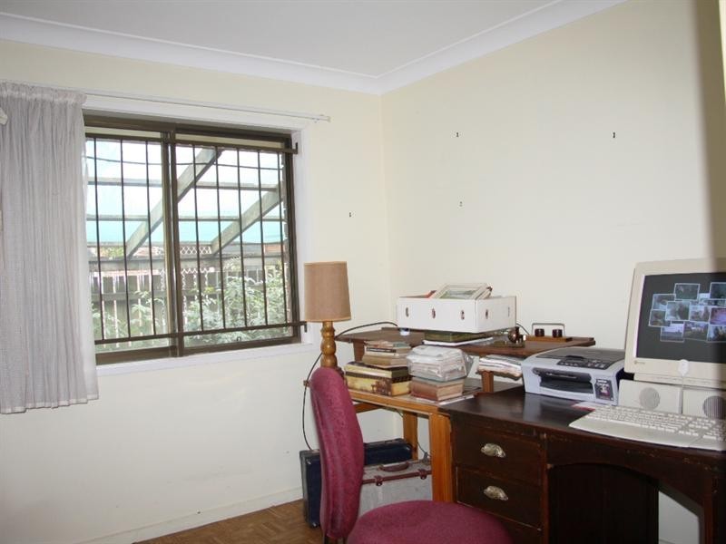 28 Lanchester Street, Stafford Heights QLD 4053