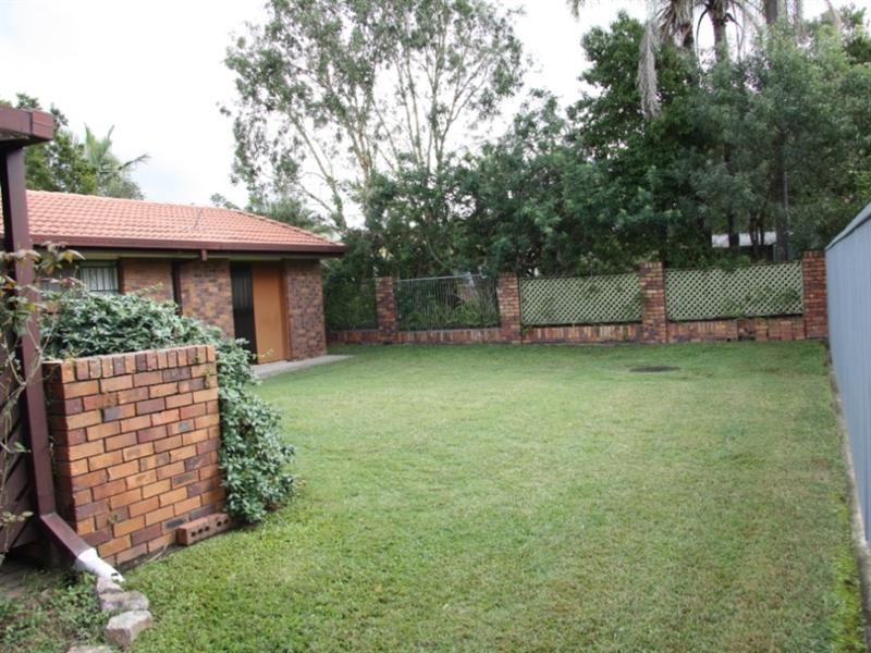 28 Lanchester Street, Stafford Heights QLD 4053