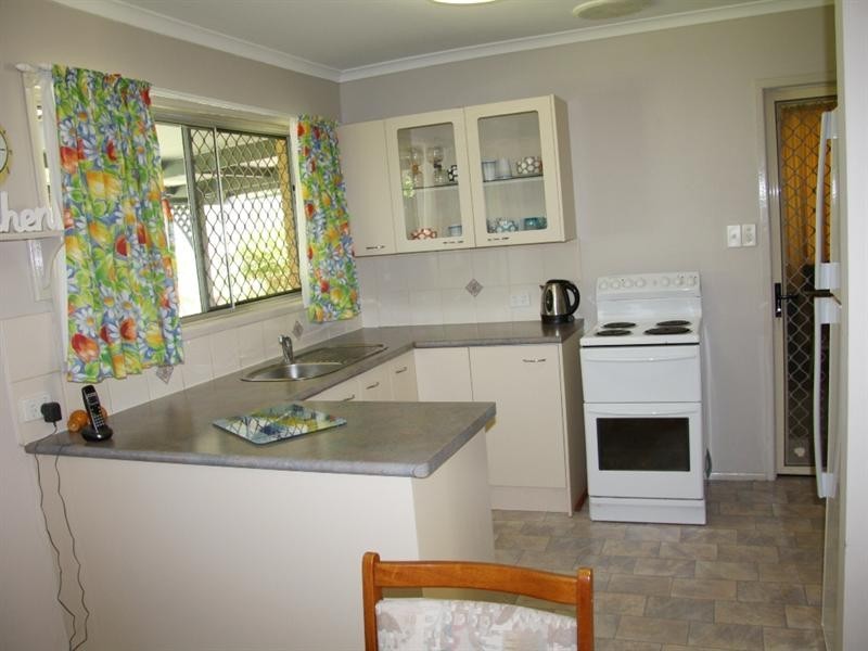 10 Kuringal Drive, Ferny Hills QLD 4055