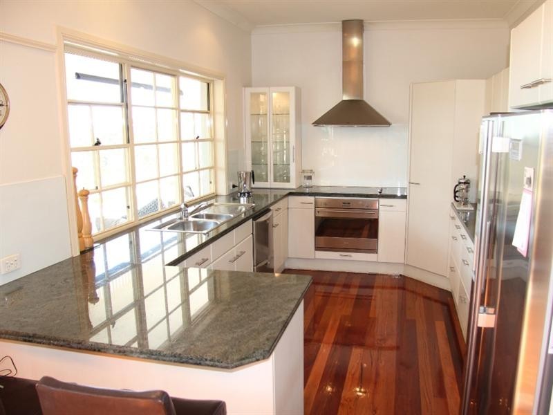 29 Bielby Road, Kenmore Hills QLD 4069