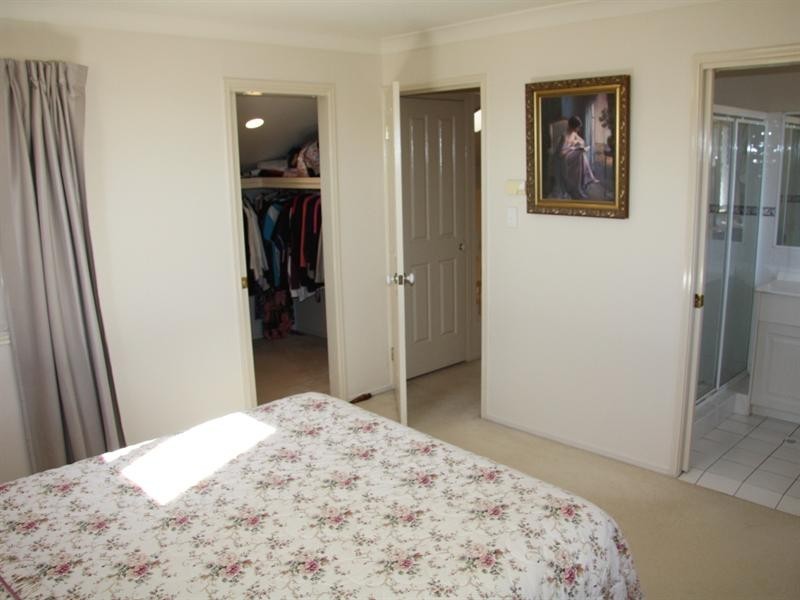 72 Streisand Drive, Mcdowall QLD 4053