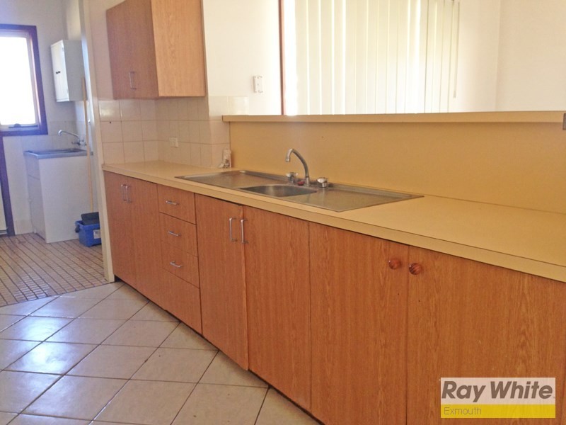 10 Burt Close, Onslow WA 6710