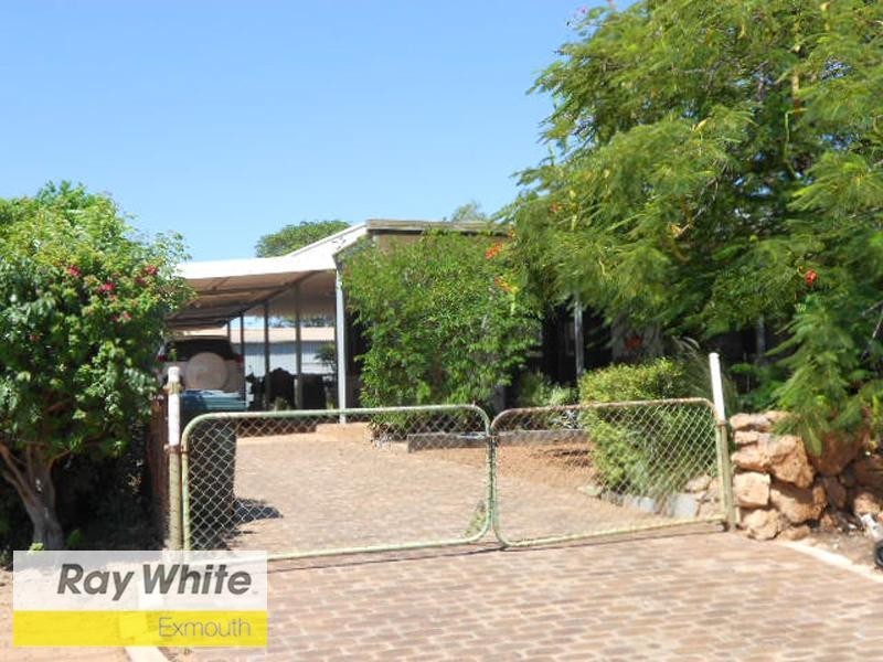 12 Clarke Place, Onslow WA 6710