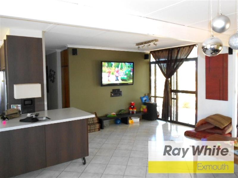 12 Clarke Place, Onslow WA 6710