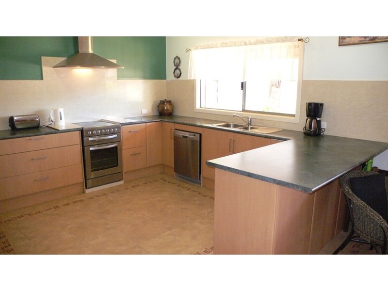 17 Skipjack Circle, Exmouth WA 6707