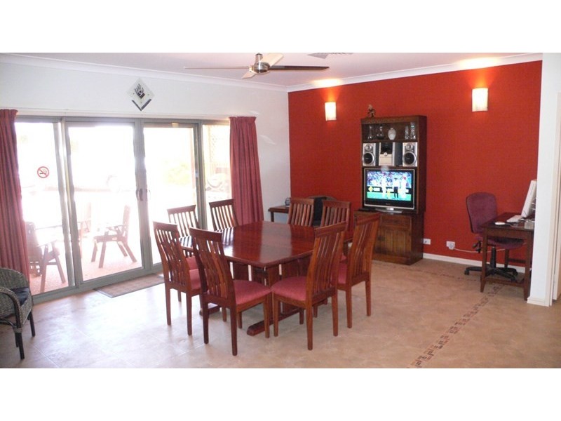 17 Skipjack Circle, Exmouth WA 6707