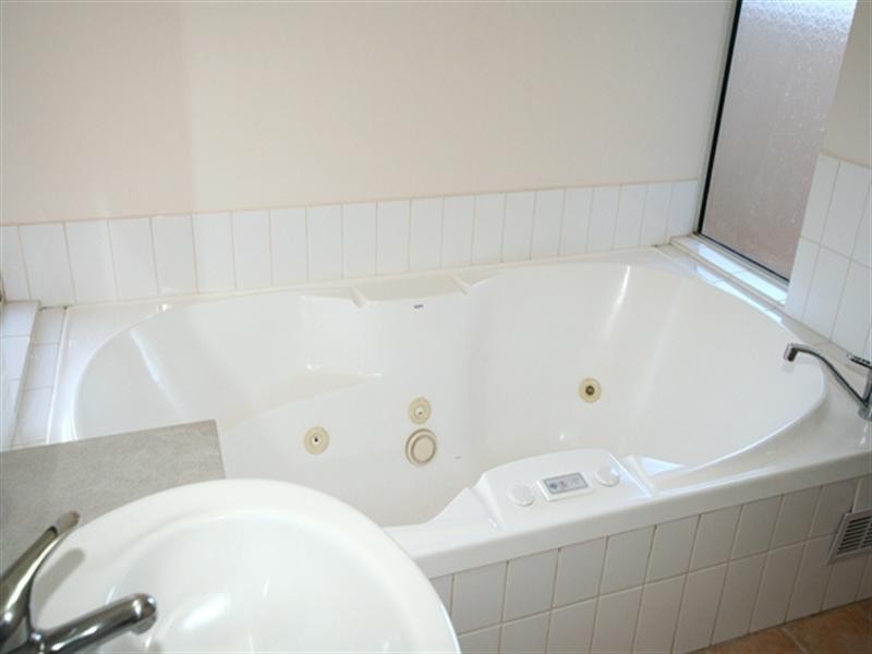 Unit 106 Osprey Holiday Village, Exmouth WA 6707