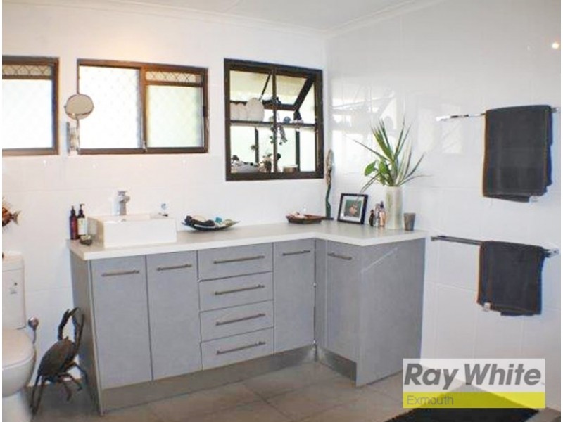 12 Clarke Place, Onslow WA 6710