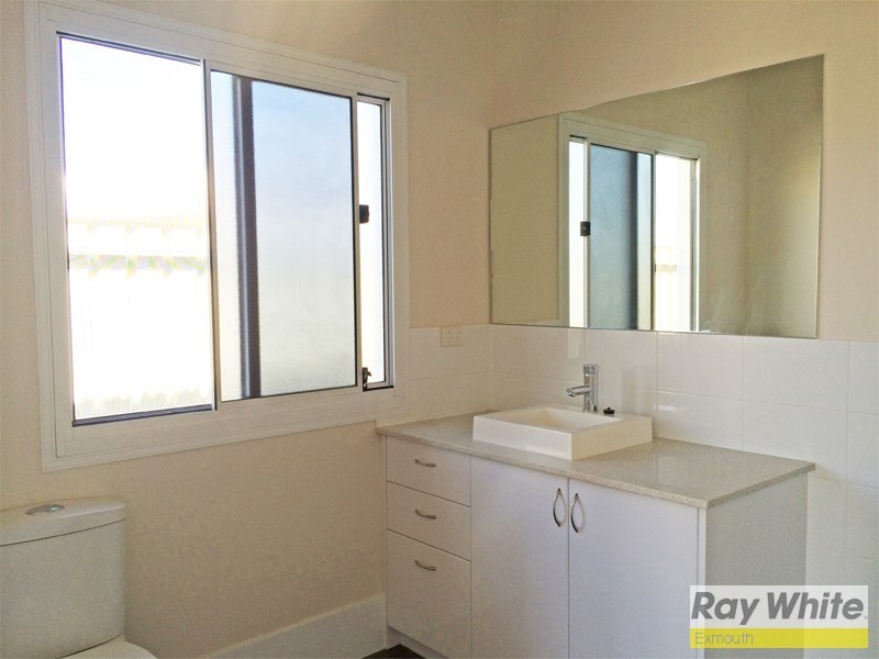 32 Hooley Avenue, Onslow WA 6710