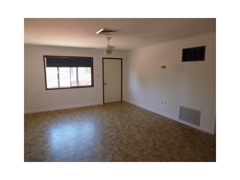 33 Fitzhardinge Street, Exmouth WA 6707