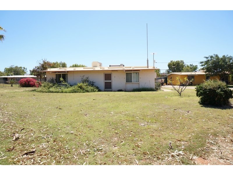 15 Maidstone Crescent, Exmouth WA 6707