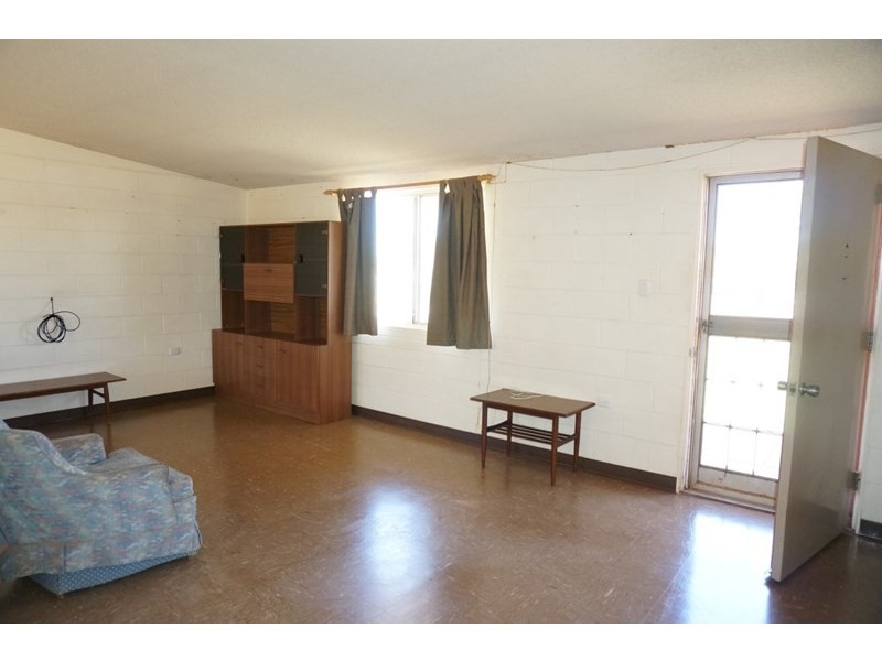 15 Maidstone Crescent, Exmouth WA 6707