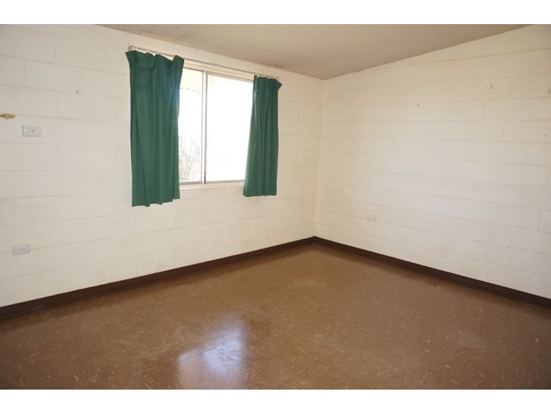 15 Maidstone Crescent, Exmouth WA 6707