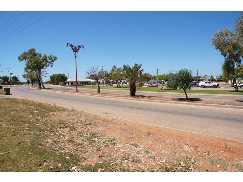 15 Maidstone Crescent, Exmouth WA 6707