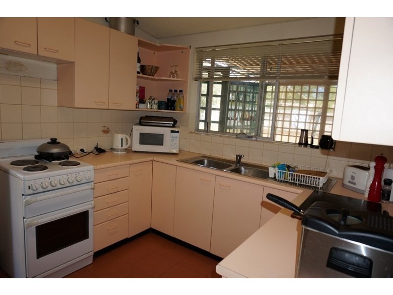 13 Maidstone Crescent, Exmouth WA 6707